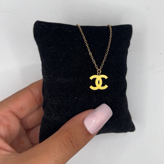 EXCLUSIVE | CC Necklace