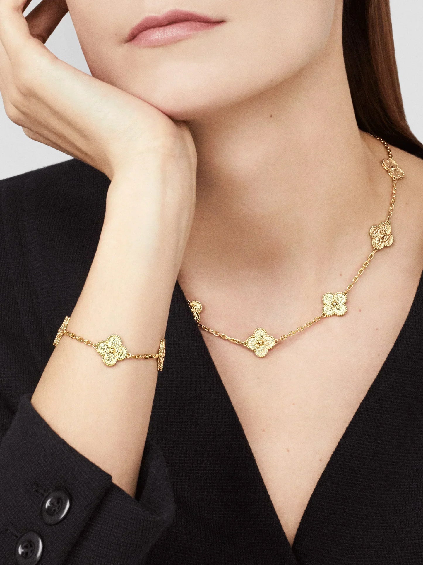 CLOVER | 10 Motif Gold Necklace