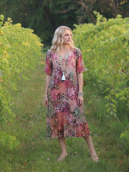 Mariselle | Short Sleeve V Neck Printed Midi Dress