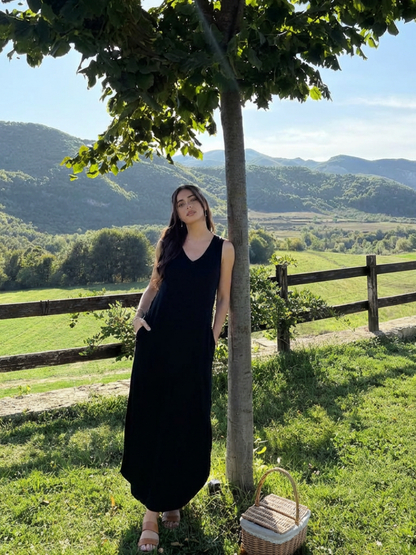 Soleira | Sleeveless V Neck Pocket Maxi Dress